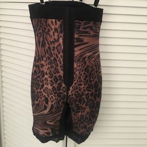 Reshaping Chic Garment worn as you wish.